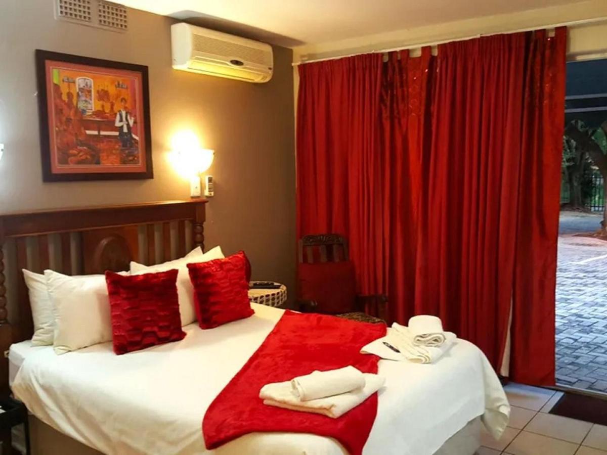 Gemstone Guest House Klerksdorp Eksteriør bilde