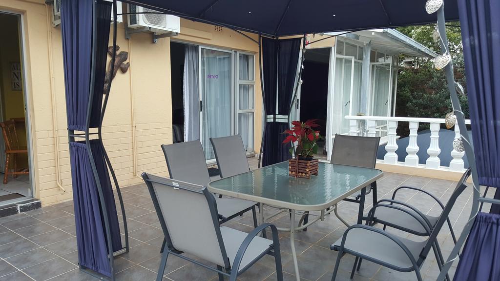 Gemstone Guest House Klerksdorp Eksteriør bilde