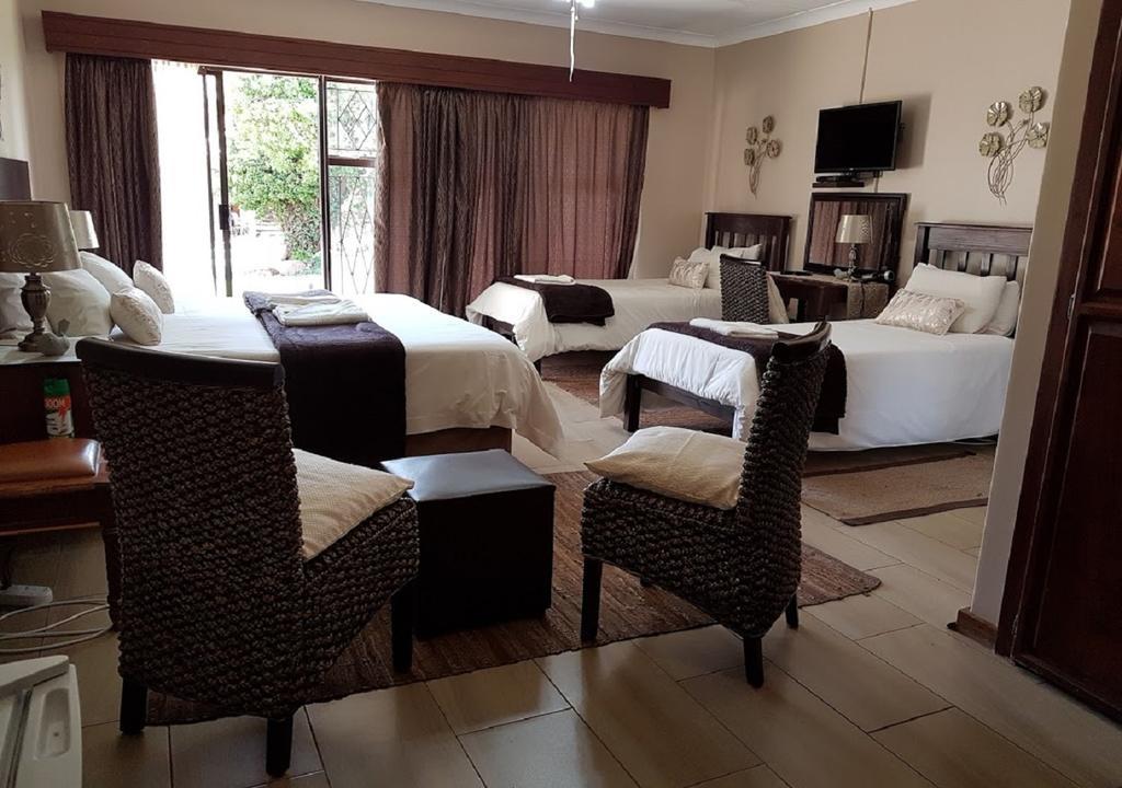 Gemstone Guest House Klerksdorp Eksteriør bilde